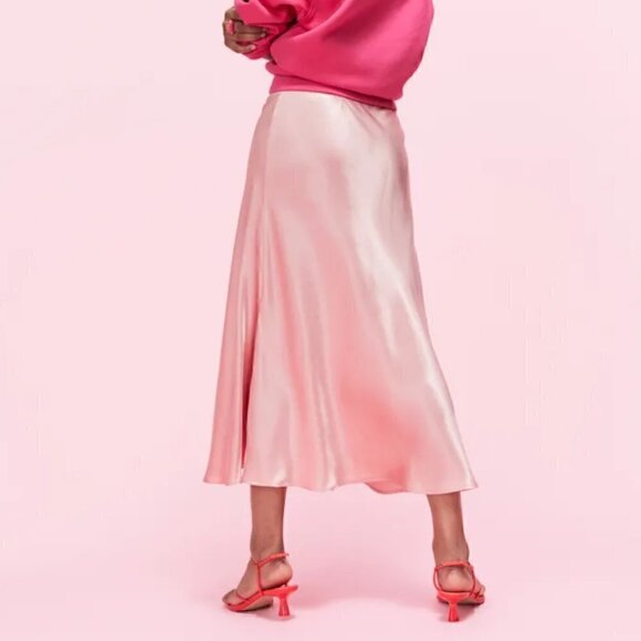 H&M FLARED SKIRT IN S LIGHT PINK - Picture 1 of 5